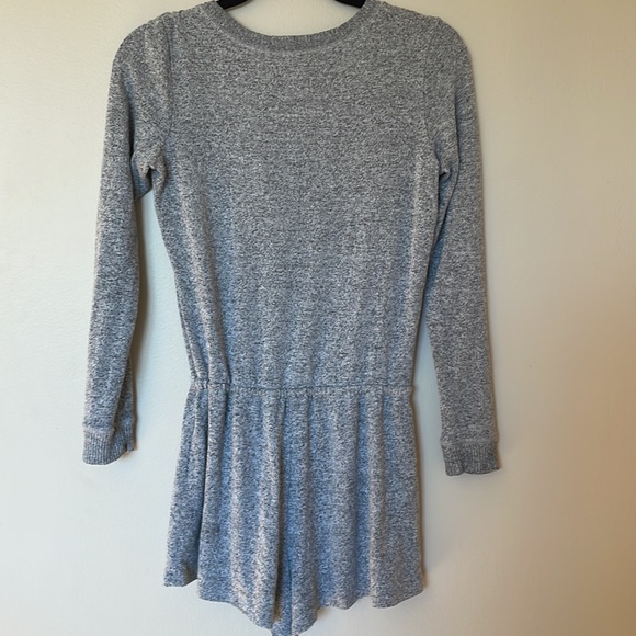 Aerie long-sleeved Pajama Romper Gray Size Small - Picture 11 of 11